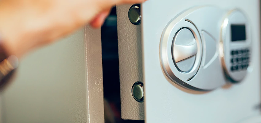 Fingerprint Safe Openers in Greenfield, CA
