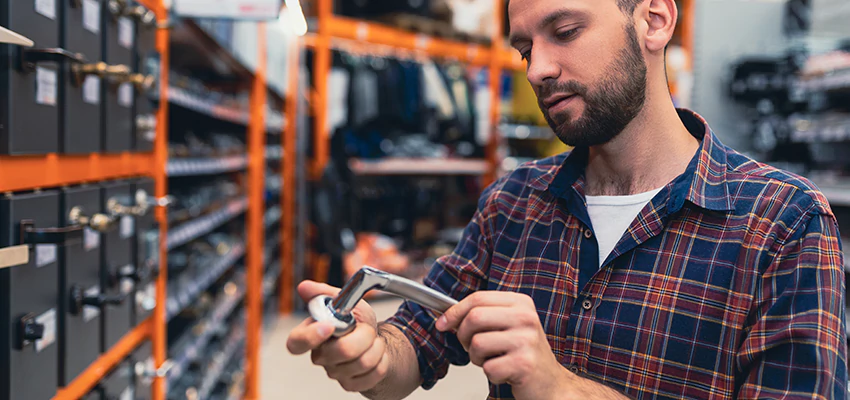 Locksmith For Retail Stores Lockout Services in Greenfield, California